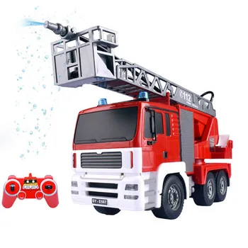 1:20 Большая пожарная машина с дистанционным управлением, игрушечная машинка-распылитель, радиоуправляемая пожарная машина с работающим водяным насосом, стреляет и впрыскивает воду, игрушки для детей