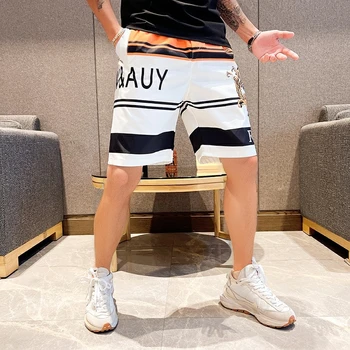 Летние мужские модные шорты 2023 года Британские повседневные капри Уличные модные брюки Мужские шорты в полоску Классические